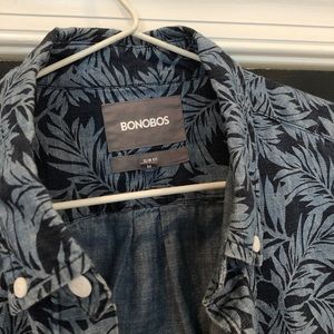 Bonobos short sleeve button down, chambray print